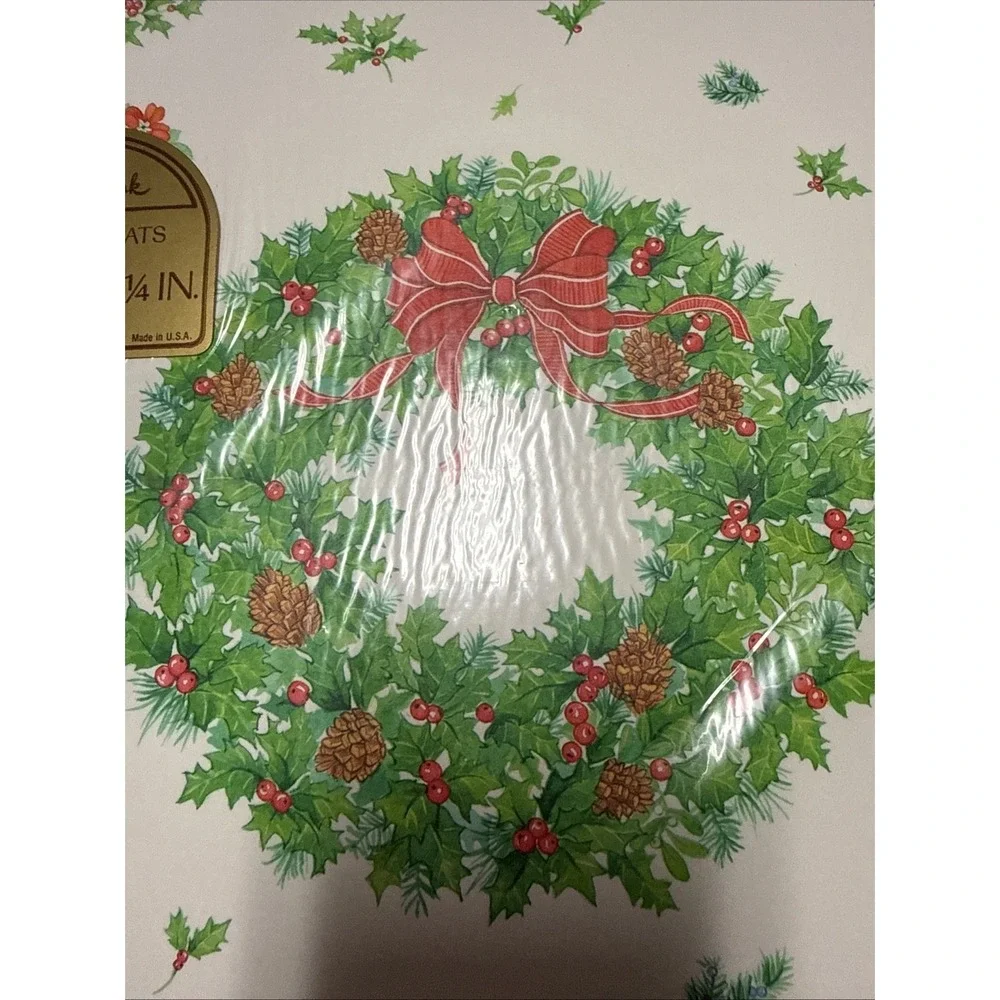 Vintage Hallmark Placemats Set Of 8 Christmas Holiday Wreath Holly Berry
